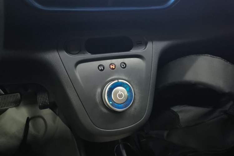 Used ORA White Cat 2020 360 km Luxury Version Gear Lever