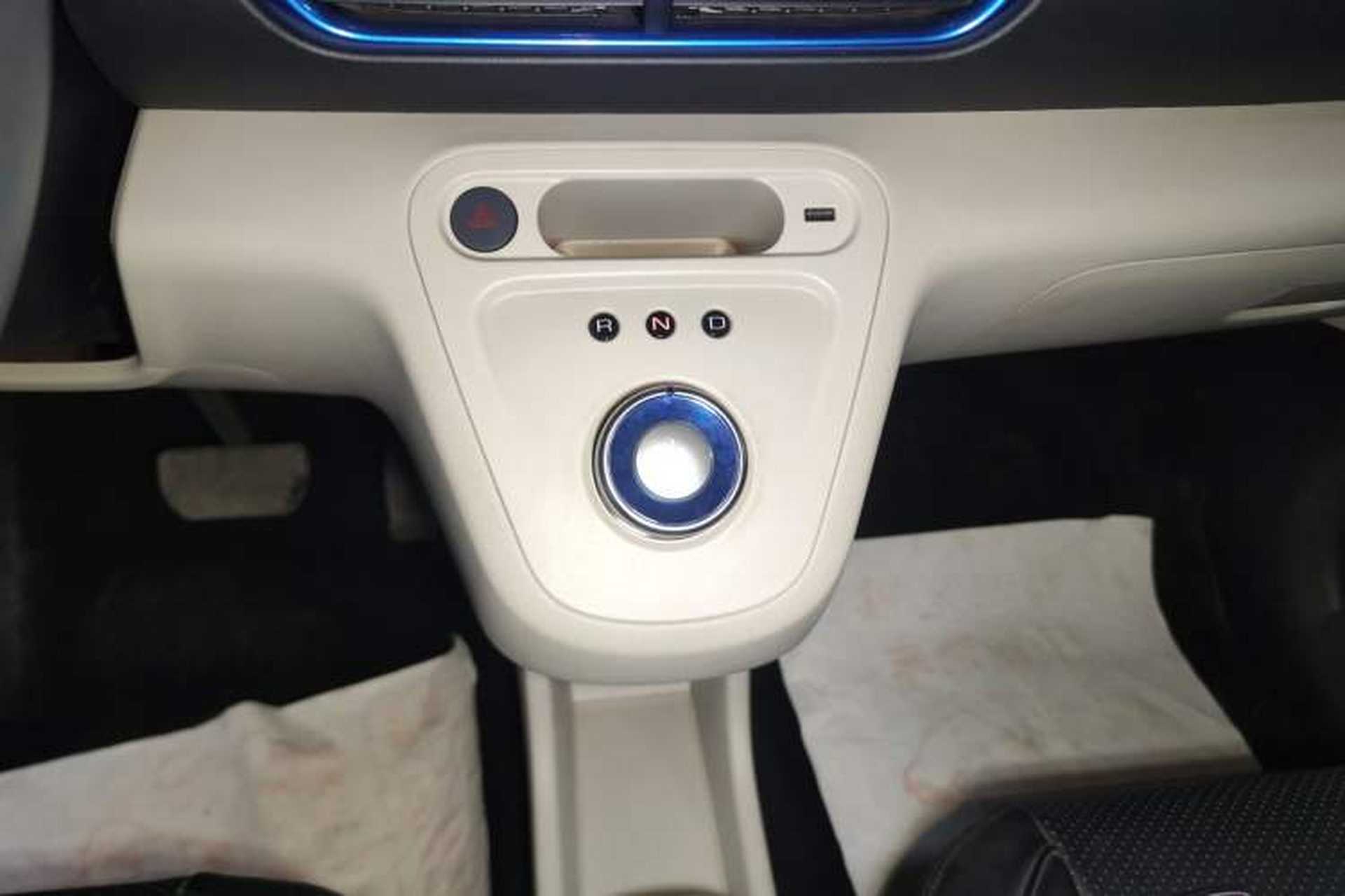 Used ORA White Cat 2020 305 km Luxury Version Gear Lever