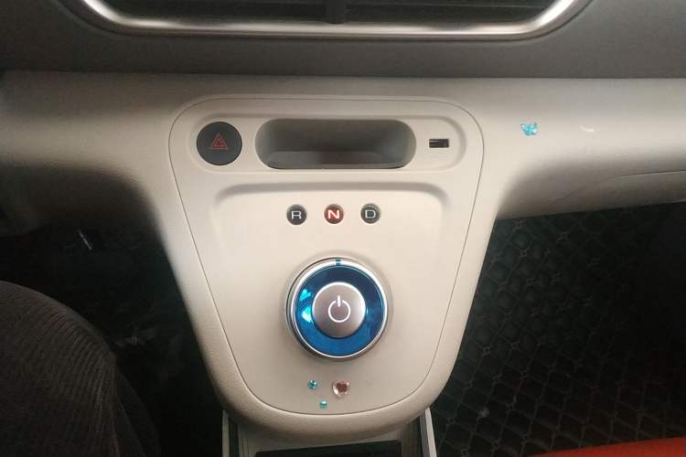 Used ORA White Cat 2020 305 km Luxury Version Gear Lever