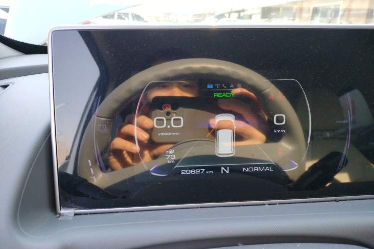 Used ORA White Cat 2020 401 km Long-Range Version Instrument Cluster