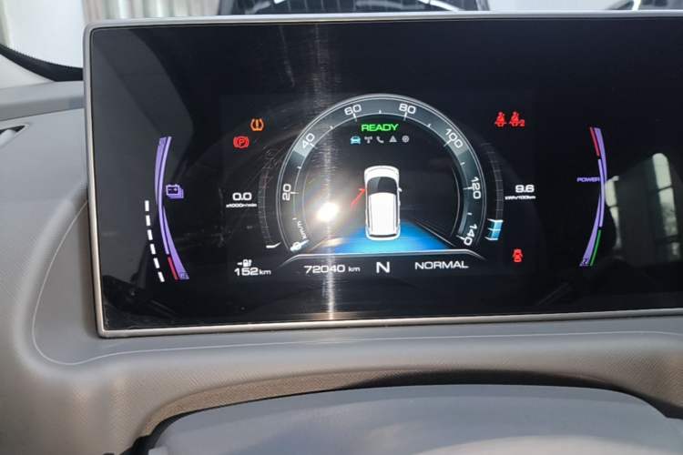 Used ORA White Cat 2020 305 km Luxury Version Instrument Cluster