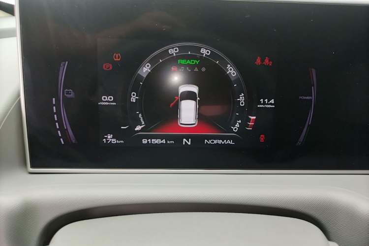 Used ORA White Cat 2020 360 km Luxury Version Instrument Cluster