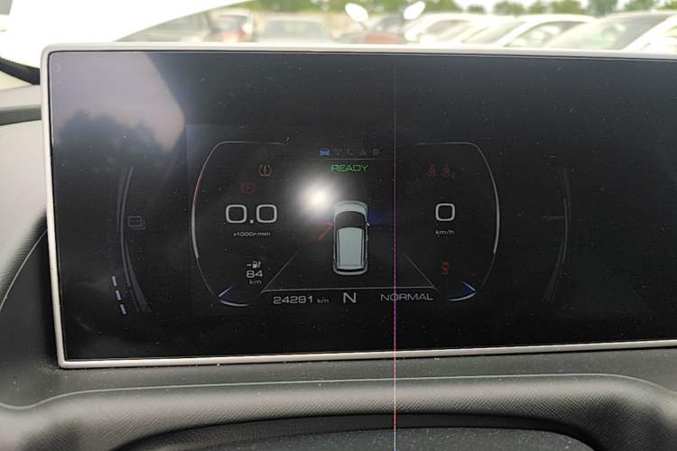 Used ORA White Cat 2020 360 km Luxury Version Instrument Cluster
