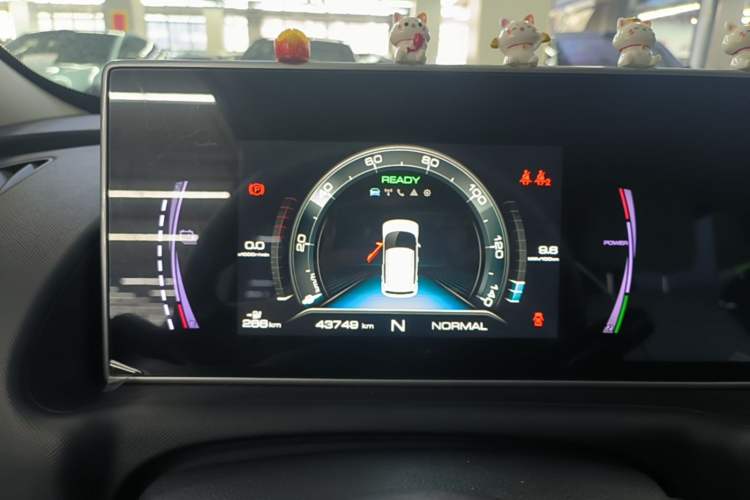 Used ORA White Cat 2020 305 km Luxury Version Instrument Cluster