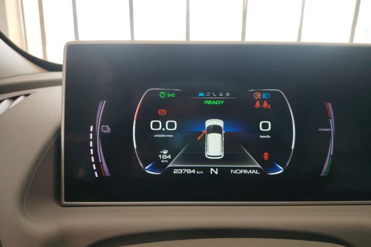 Used ORA White Cat 2020 305 km Luxury Version Instrument Cluster