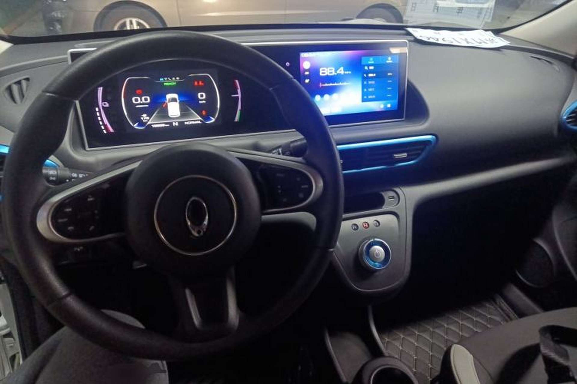 Used ORA White Cat 2020 305 km Luxury Version Interior 2