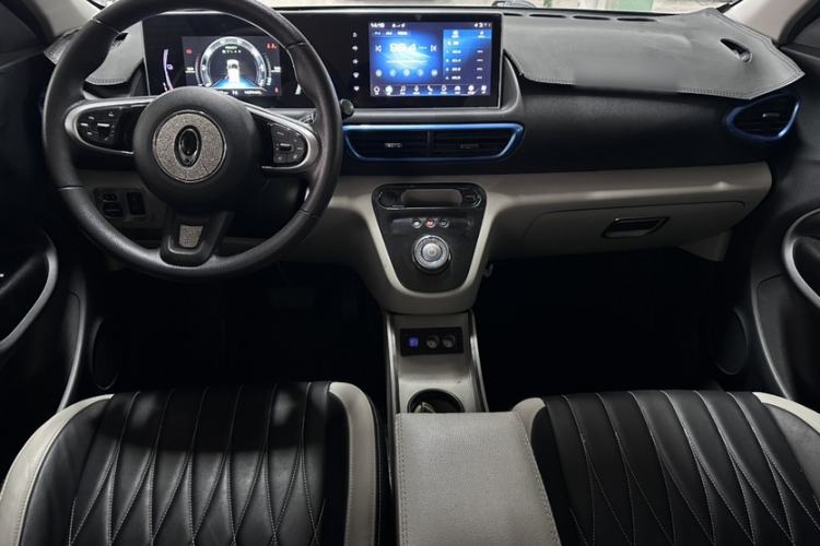 Used ORA White Cat 2020 305 km Luxury Version Interior 2