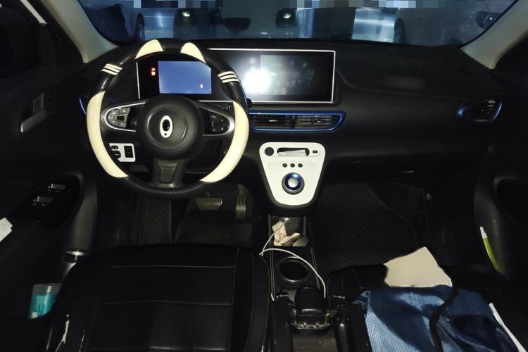 Used ORA White Cat 2020 305 km Luxury Version Interior 2