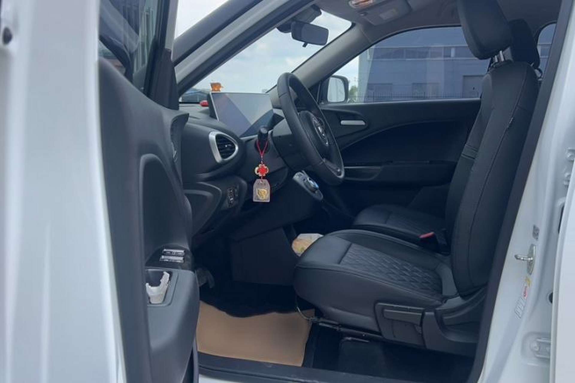 Used ORA White Cat 2020 401 km Flagship Version Interior 3
