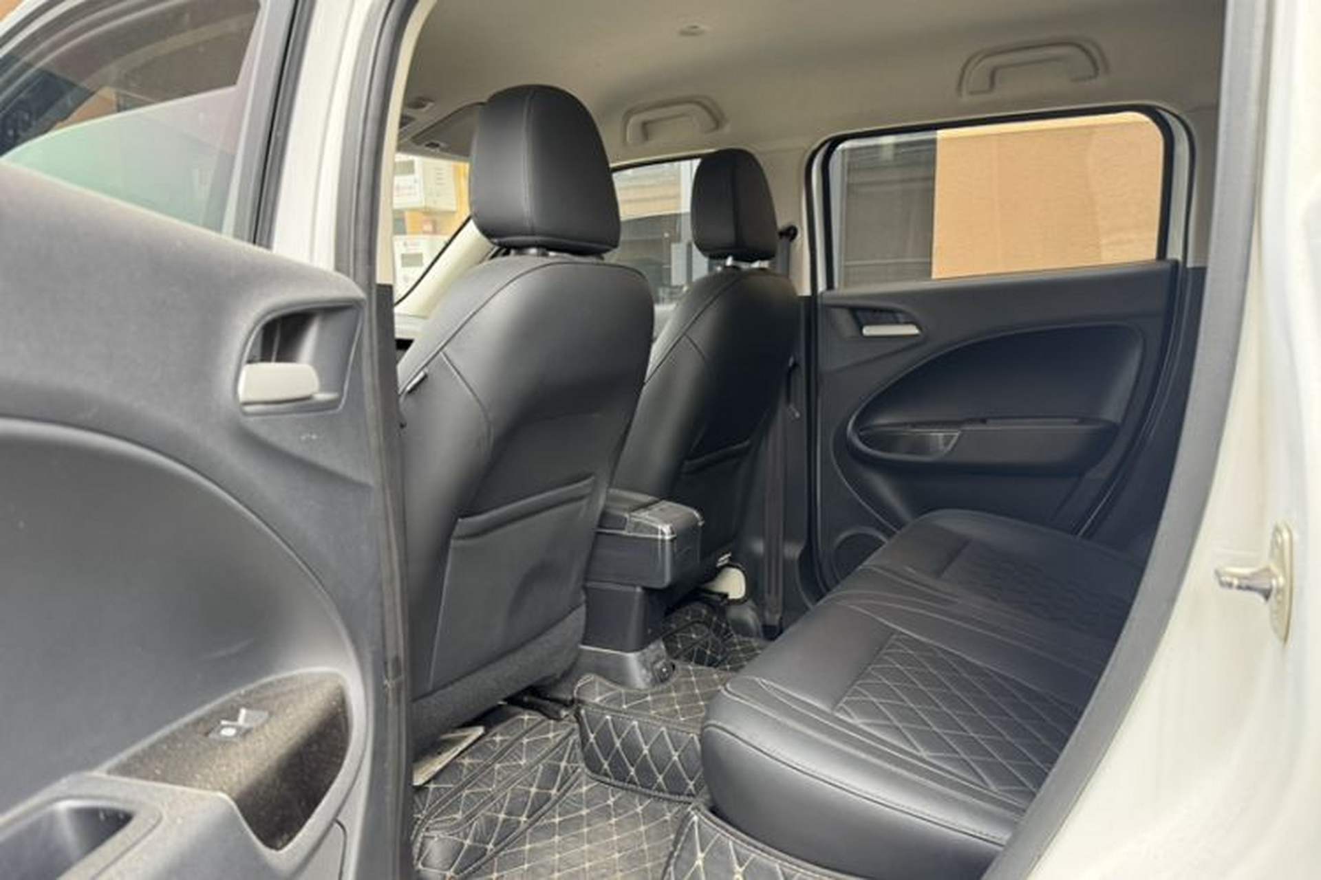 Used ORA White Cat 2020 401 km Long-Range Version Interior 3