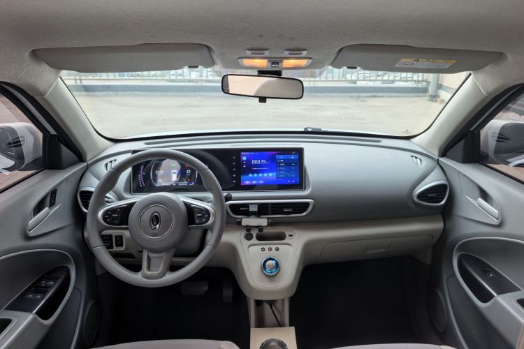 Used ORA White Cat 2020 305 km Luxury Version Interior 3