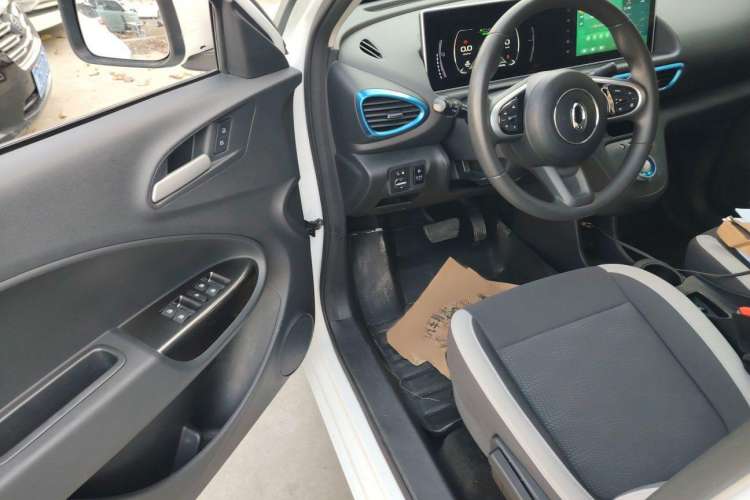 Used ORA White Cat 2020 305 km Luxury Version Interior 3