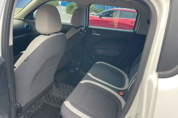 Used ORA White Cat 2020 305 km Luxury Version Interior 3