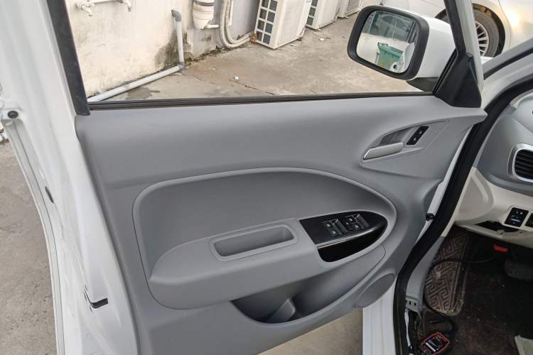 Used ORA White Cat 2020 360 km Luxury Version Left Front Door Interior