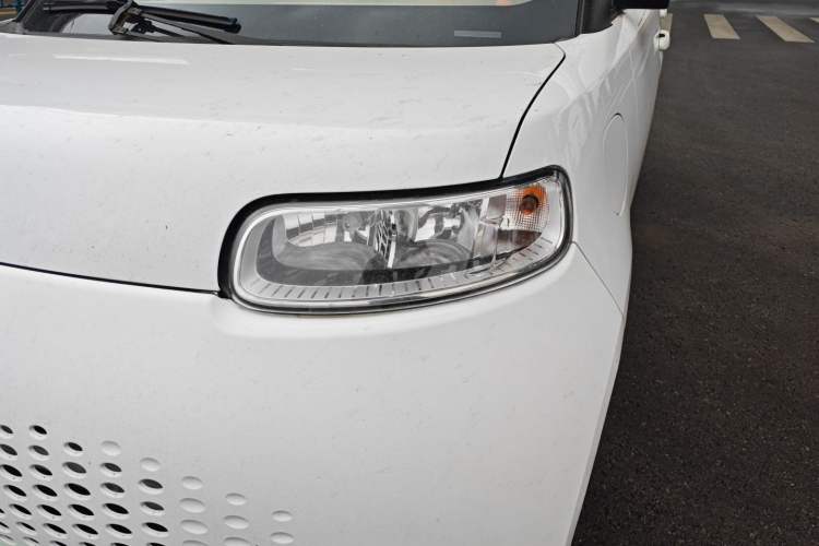 Used ORA White Cat 2020 305 km Luxury Version Left Front Headlight