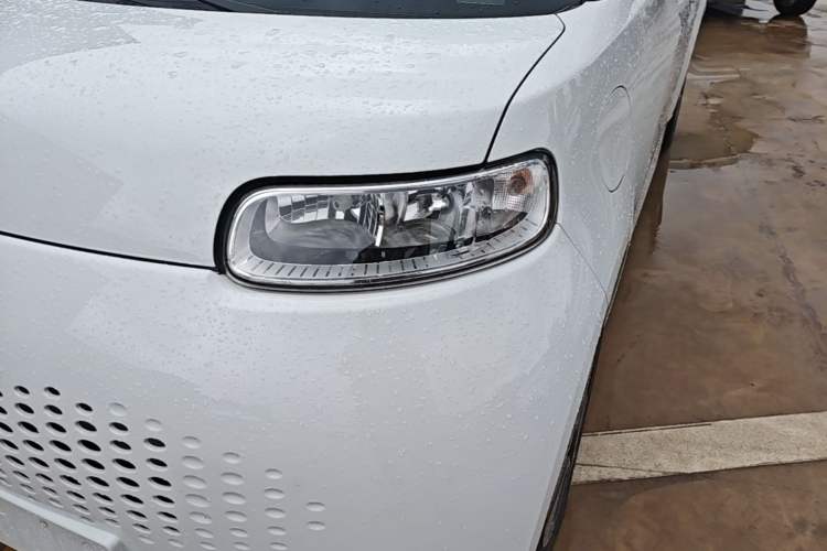 Used ORA White Cat 2020 305 km Luxury Version Left Front Headlight