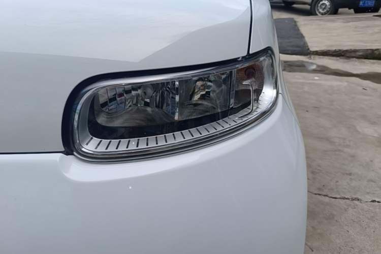 Used ORA White Cat 2020 360 km Luxury Version Left Front Headlight