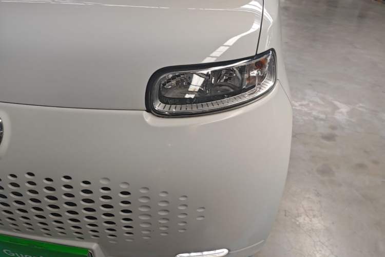 Used ORA White Cat 2020 305 km Luxury Version Left Front Headlight