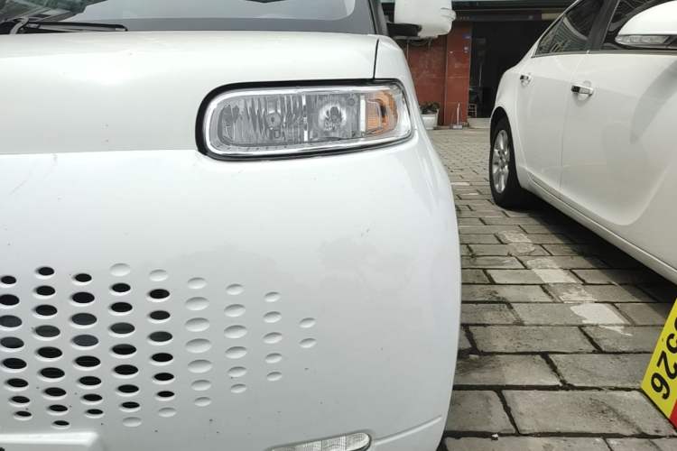 Used ORA White Cat 2020 305 km Luxury Version Left Front Headlight