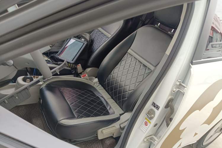 Used ORA White Cat 2020 360 km Luxury Version Left Front Seat