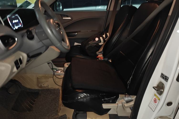 Used ORA White Cat 2020 360 km Luxury Version Left Front Seat
