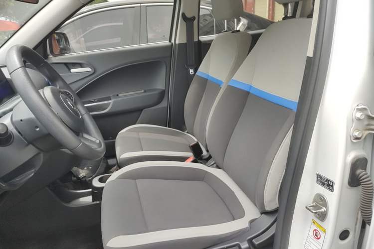 Used ORA White Cat 2020 305 km Luxury Version Left Front Seat
