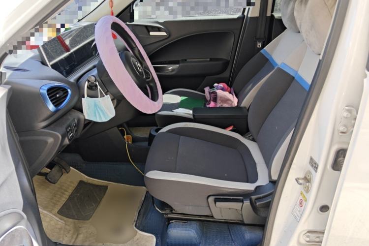 Used ORA White Cat 2020 305 km Luxury Version Left Front Seat