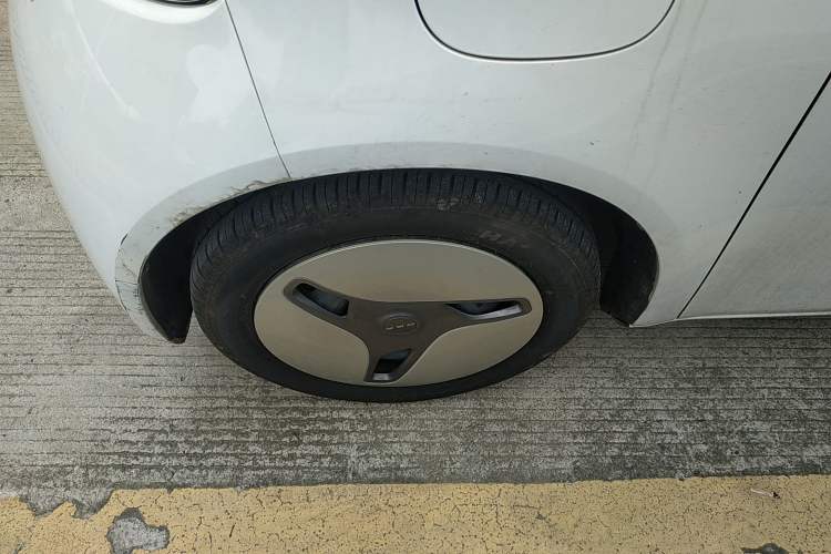 Used ORA White Cat 2020 360km Standard Version Left Front Wheel Hub