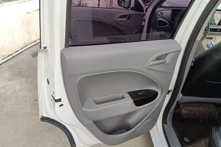 Used ORA White Cat 2020 360 km Luxury Version Left Rear Door Interior