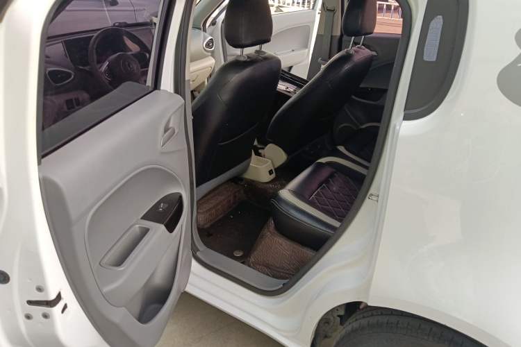 Used ORA White Cat 2020 360 km Luxury Version Left Rear Seat