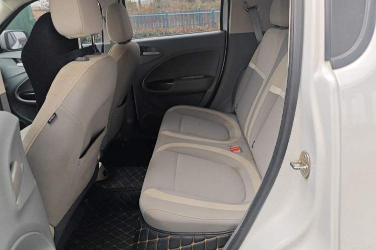 Used ORA White Cat 2020 305 km Luxury Version Left Rear Seat