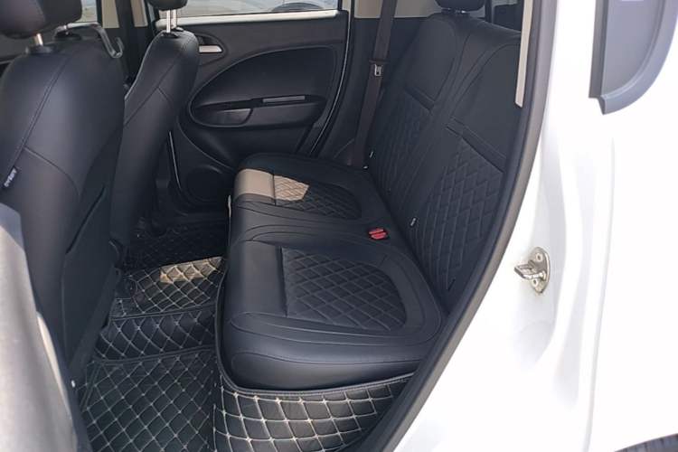 Used ORA White Cat 2020 401 km Long-Range Version Left Rear Seat
