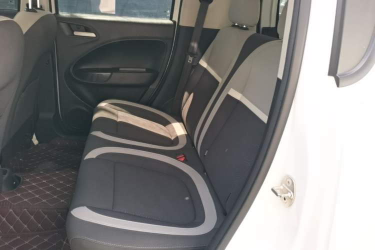 Used ORA White Cat 2020 360 km Luxury Version Left Rear Seat