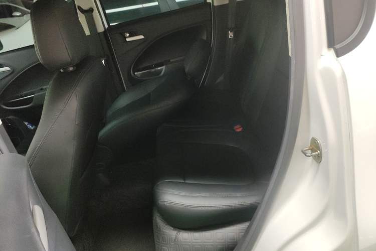 Used ORA White Cat 2020 305 km Luxury Version Left Rear Seat