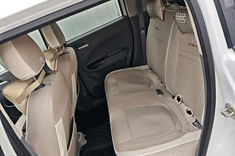 Used ORA White Cat 2020 305 km Luxury Version Left Rear Seat