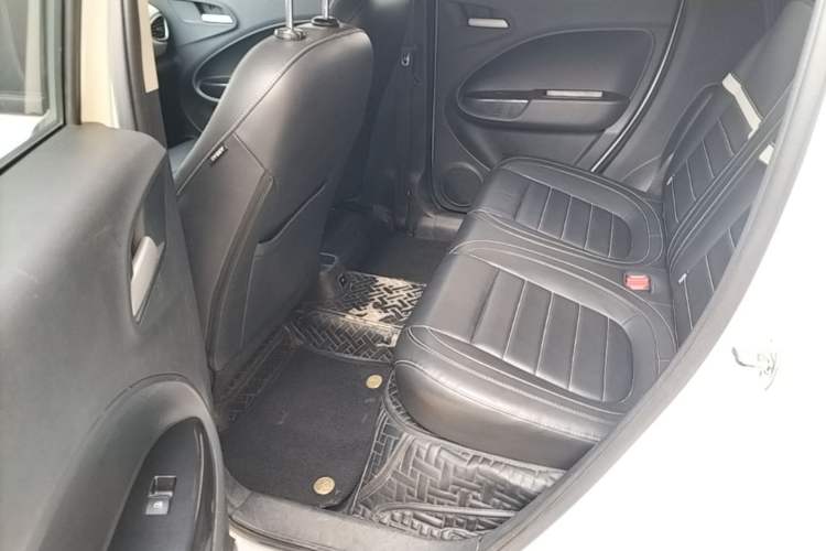 Used ORA White Cat 2020 305 km Luxury Version Left Rear Seat