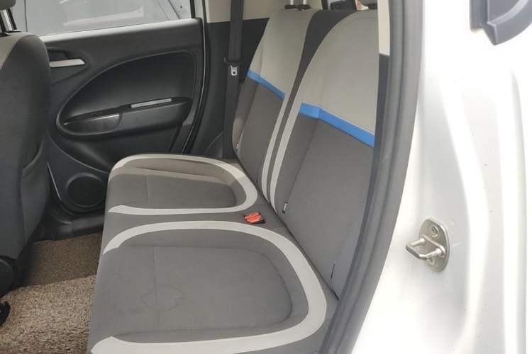 Used ORA White Cat 2020 305 km Luxury Version Left Rear Seat