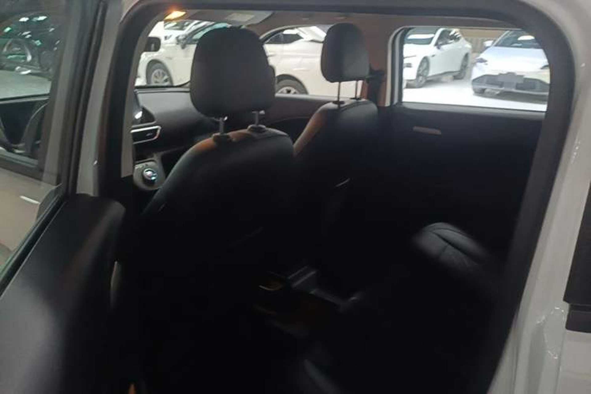 Used ORA White Cat 2020 401 km Flagship Version Left Rear Seat