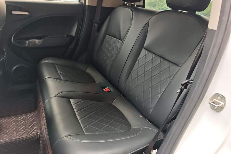Used ORA White Cat 2020 305 km Luxury Version Left Rear Seat