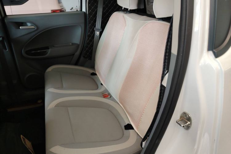 Used ORA White Cat 2020 305 km Luxury Version Left Rear Seat