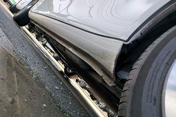 Used ORA White Cat 2020 401 km Long-Range Version Left Side Sill