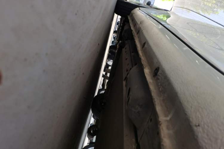 Used ORA White Cat 2020 360 km Luxury Version Left Side Sill