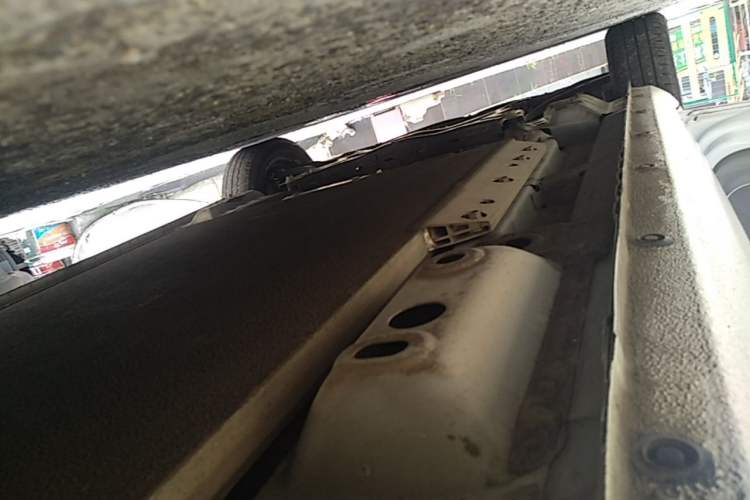 Used ORA White Cat 2020 360 km Luxury Version Left Side Sill