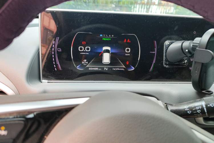 Used ORA White Cat 2020 360 km Luxury Version Odometer Close Up