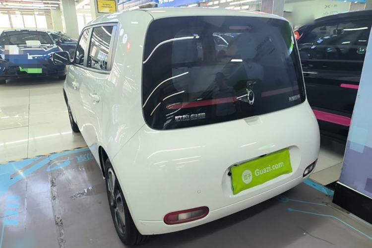 Used ORA White Cat 2020 305 km Luxury Version Rear Left 45 Deg