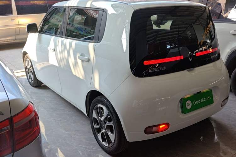 Used ORA White Cat 2020 305 km Luxury Version Rear Left 45 Deg