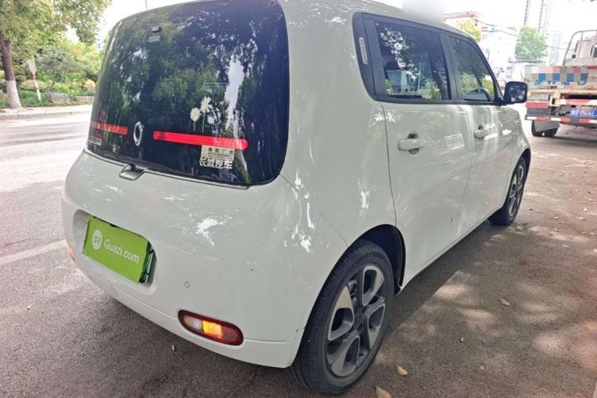 Used ORA White Cat 2020 305 km Luxury Version Rear Right 45 Deg