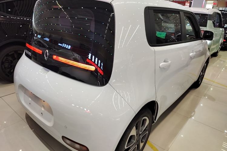 Used ORA White Cat 2020 305 km Luxury Version Rear Right 45 Deg