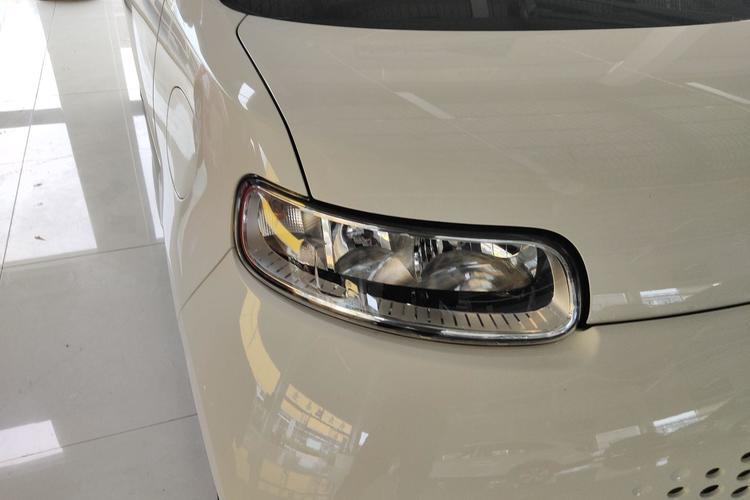 Used ORA White Cat 2020 360 km Luxury Version Right Front Headlight