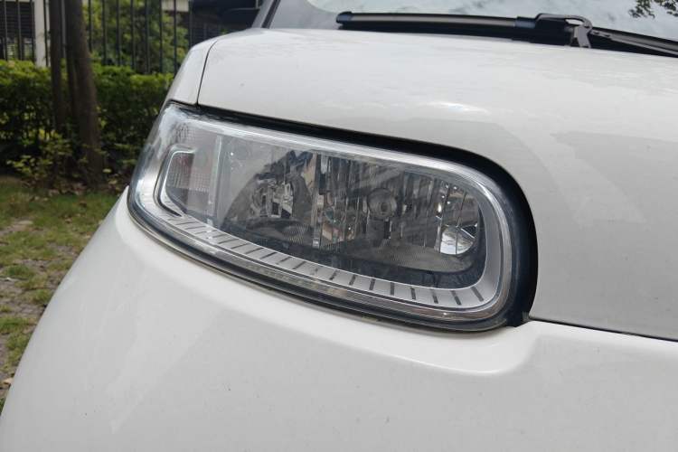 Used ORA White Cat 2020 401 km Long-Range Version Right Front Headlight